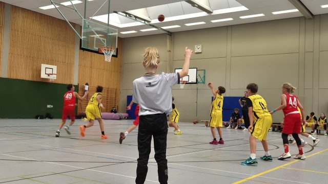 U14 |🏀🔥 Kämpferischer Saisonauftakt der U13 mit unglücklichem Ende 🔥🏀